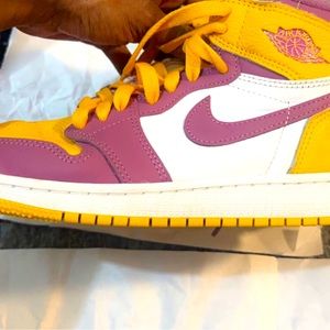 Air Jordan 1 Retro High OG 'Brotherhood' size 4.5 Gold and purple